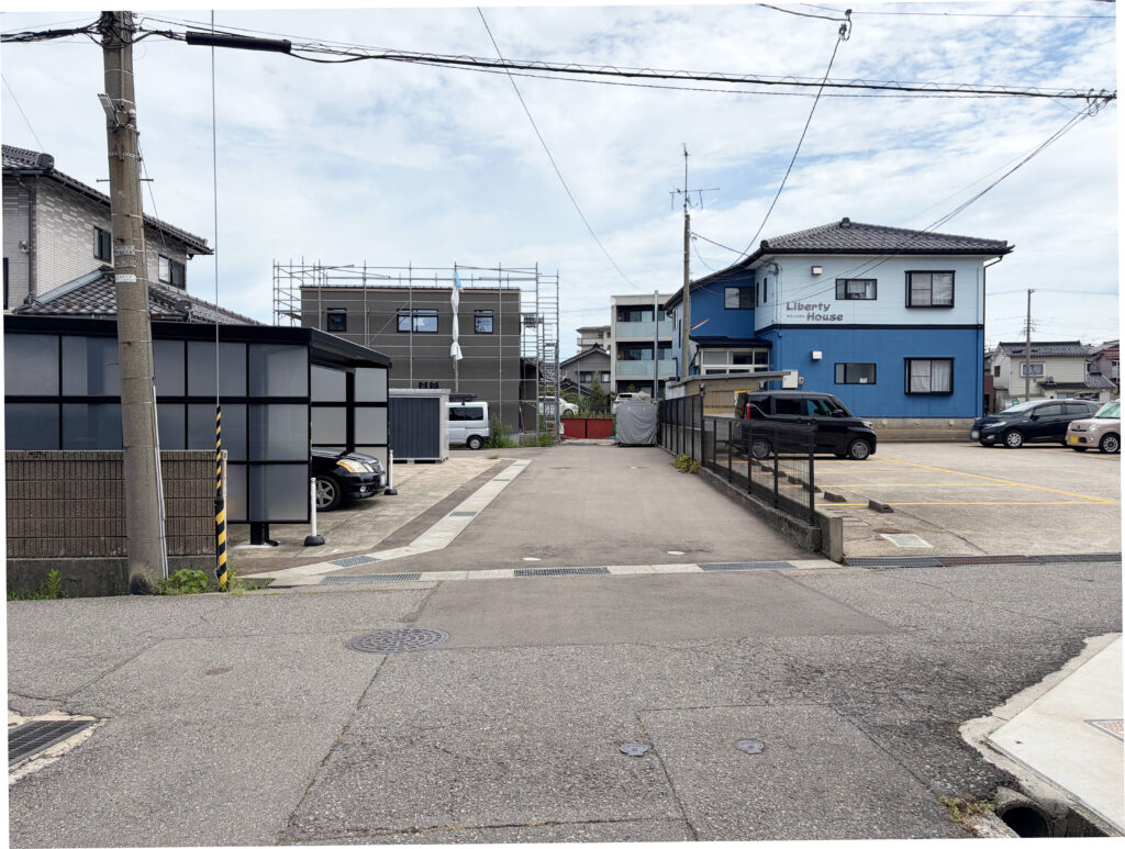 金沢市長坂 ニ水高校近く 小中学校まで約780ｍ 建築条件外し可
