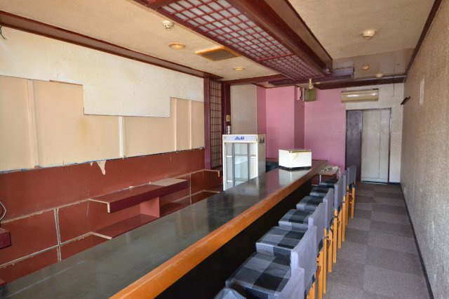 一棟売り 金沢市三十苅町（乙丸駅） 中古マンション 額中央ビル 8階建