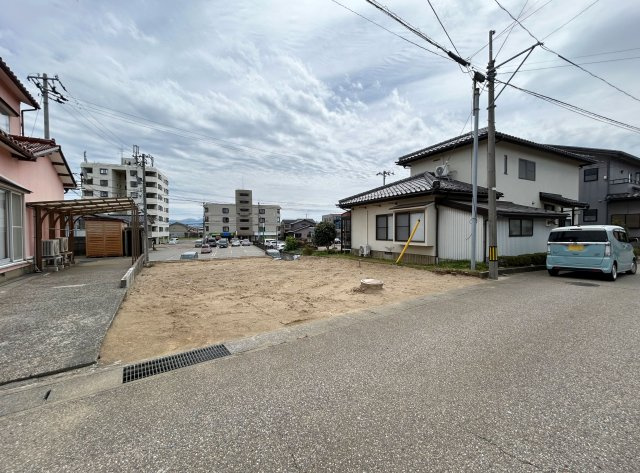 内灘町 向粟崎 48.86坪 内灘駅まで500ｍ 北國銀行内灘支店そば