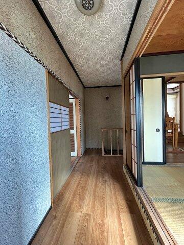 射水市 三日曽根（新町口駅） 2階建 １０ＤＫ