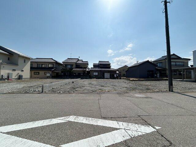 射水市 三日曽根（第一イン新湊クロスベイ前駅） 住宅用地
