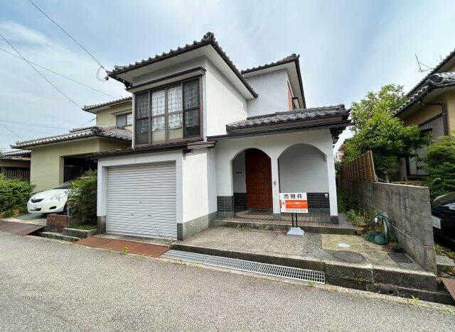 金沢市 久安３丁目（押野駅） 2階建 ４ＬＫ