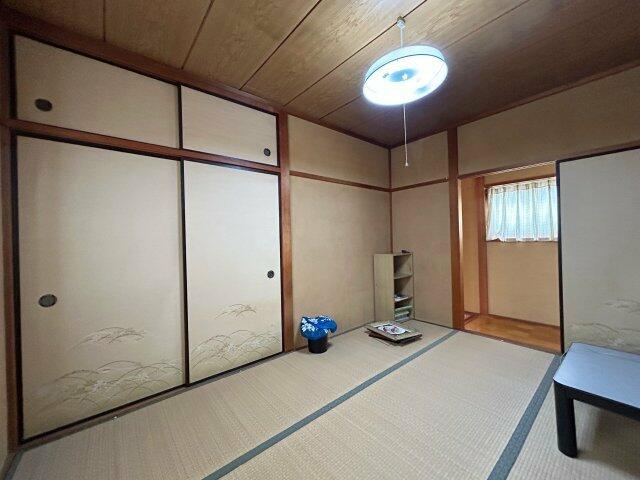 金沢市 久安３丁目（押野駅） 2階建 ４ＬＫ