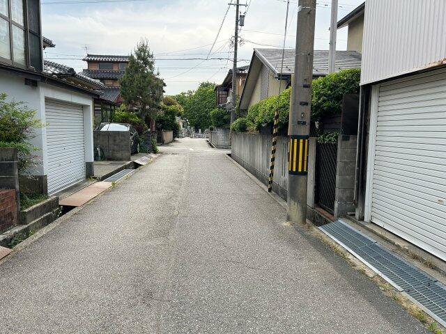 金沢市 久安３丁目（押野駅） 2階建 ４ＬＫ